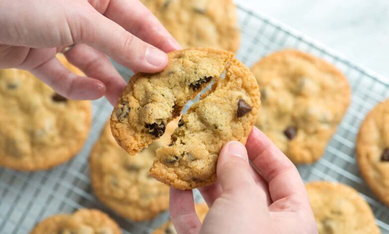 Crispy Chewy Chocolate Chip Cookies Recipe