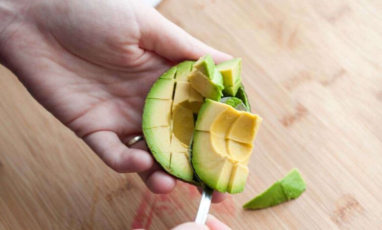 How to Cut an Avocado: Making cubes